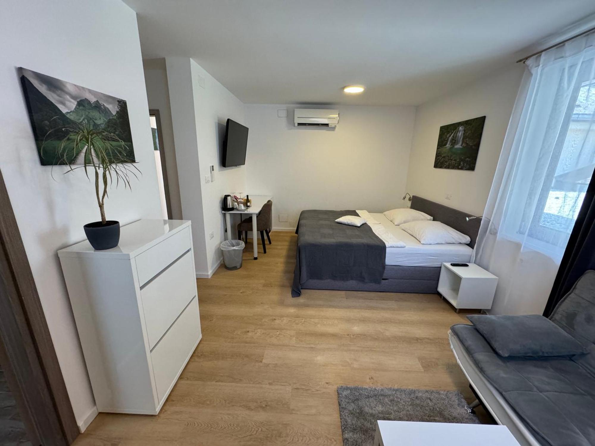 Gostisce Sovdat Bovec Ngoại thất bức ảnh